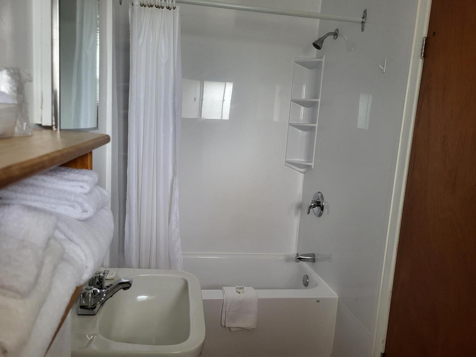 Sherbrooke Village Inn Екстериор снимка